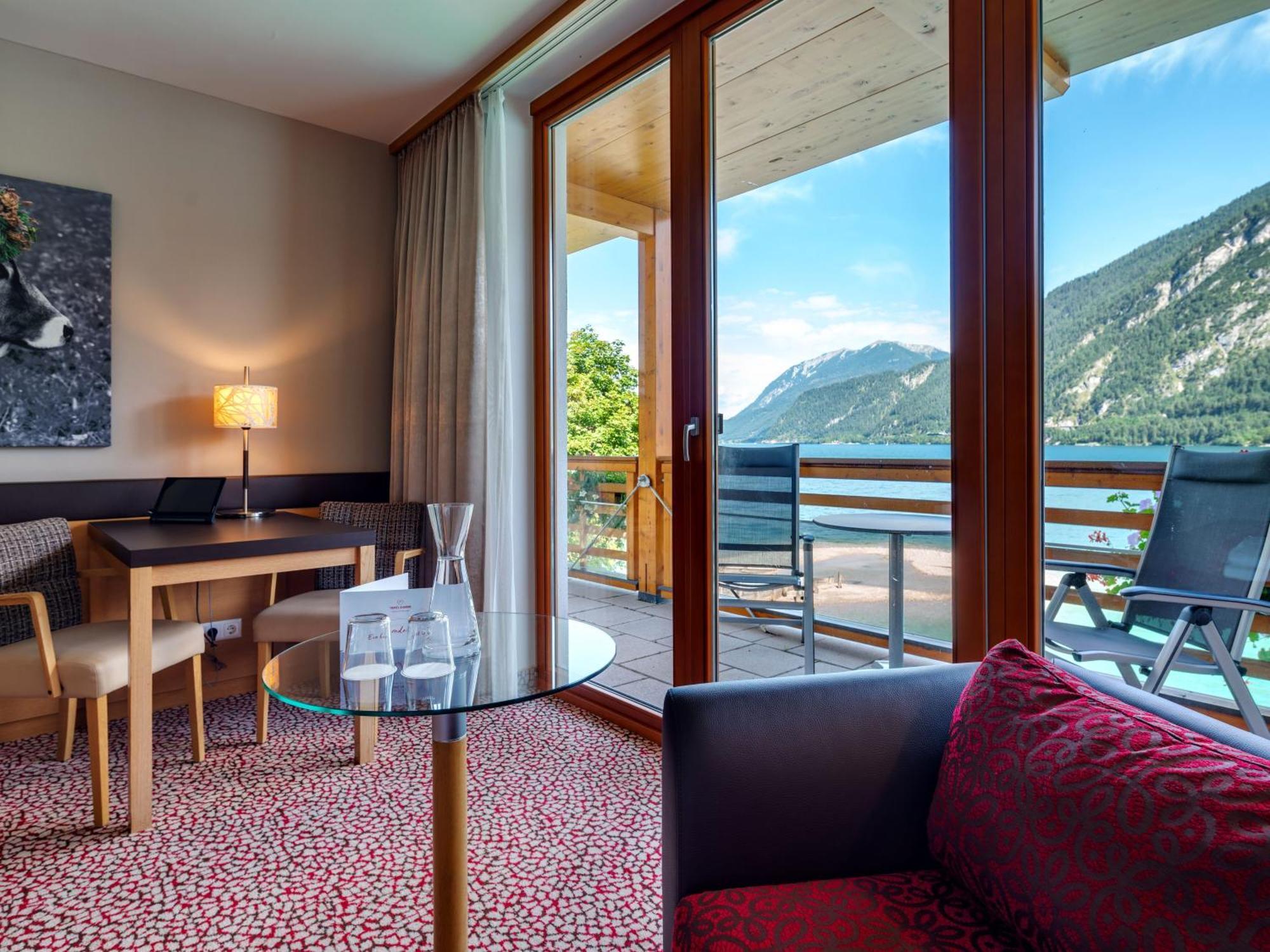 Aja Fuerstenhaus Am Achensee Pertisau Exterior photo